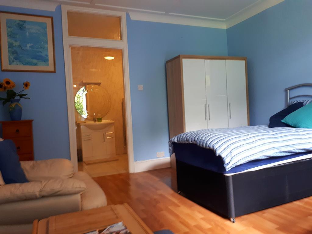 The Dell Dublin Bed and Breakfast Dún Laoghaire Eksteriør billede