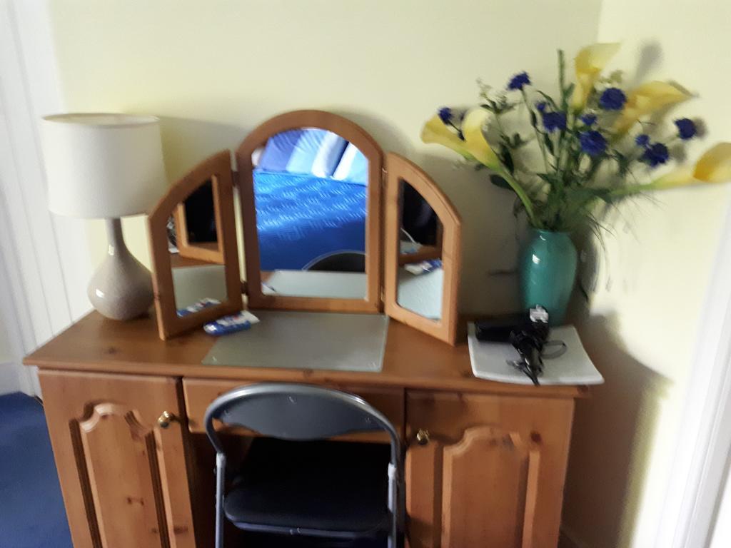 The Dell Dublin Bed and Breakfast Dún Laoghaire Eksteriør billede